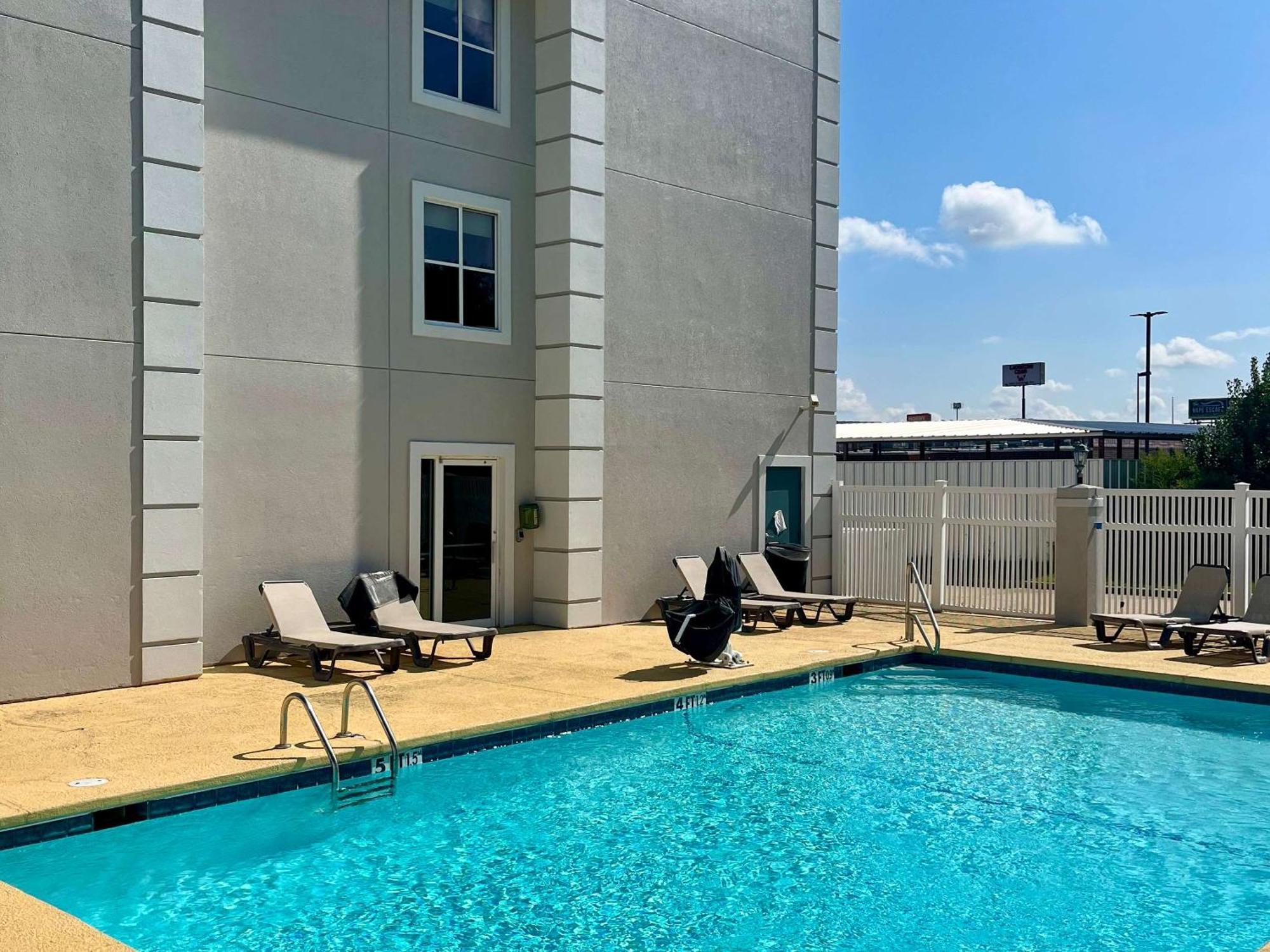 Quality Inn & Suites West Monroe Exteriör bild