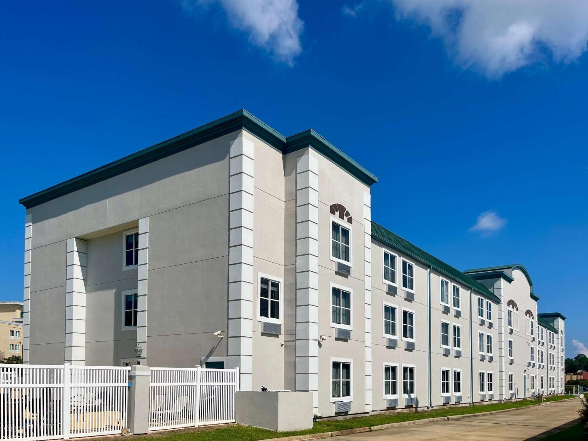 Quality Inn & Suites West Monroe Exteriör bild